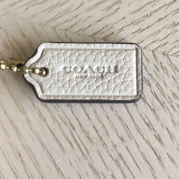 LAST ONE‼️Coach Stone Ivory Wristlet - Picture 4 of 11